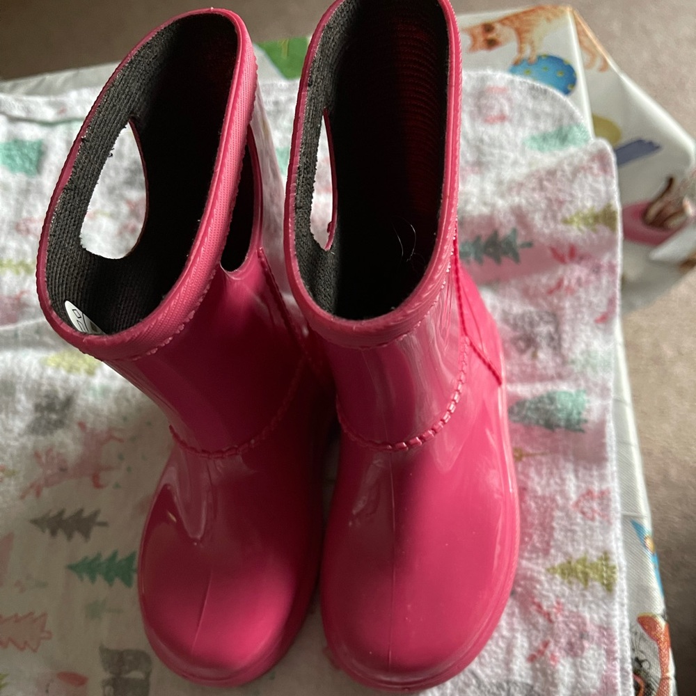 Ugg rain boots